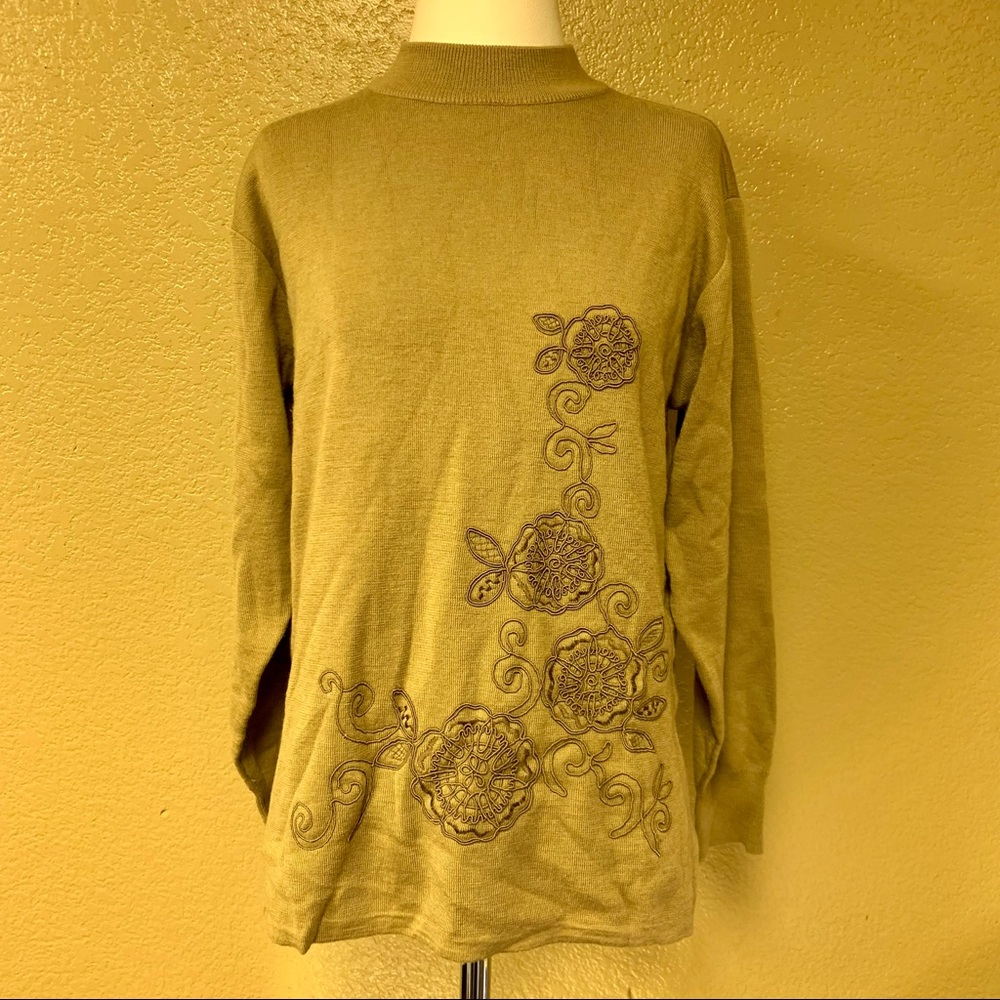 Autumn Creations Large Tan Sweater Embroidered Flower Detail Long Sleeve